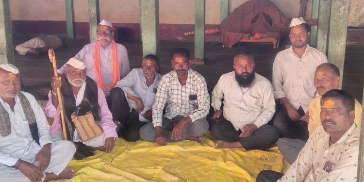 52 लवंगा येथे श्री करणी मलकारसिद्ध यात्रेनिमित्त श्री मंगरायसिद्ध देवास ‘भंडारा’ अर्पण