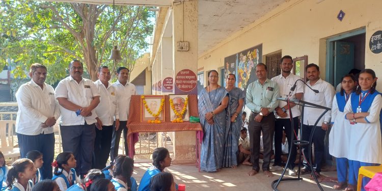 महात्मा फुले विद्यालय मंद्रूप येथे ‘मराठी भाषा गौरव दिन’ व ‘साने गुरुजी कथामाला’ उत्साहात संपन्न