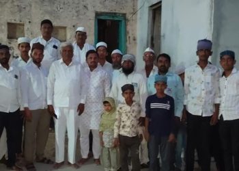 माळकवठे येथे हिंदू-मुस्लिम एकतेचे दर्शन; हणमंतराव कुलकर्णी यांच्याकडून इफ्तार पार्टीचे भव्य आयोजन!