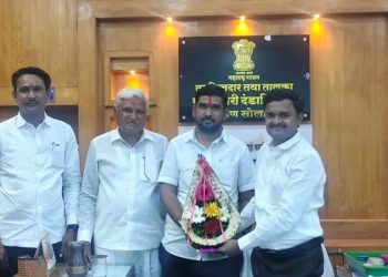 दक्षिण पंचायत समिती सभापती संदीप टेळे यांचा पुढाकार; तालुक्यात जाणवत असलेल्या गॅस टंचाईबाबत तहसीलदारांसोबत महत्त्वाची बैठक!