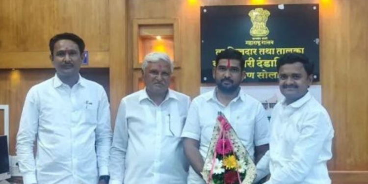 दक्षिण पंचायत समिती सभापती संदीप टेळे यांचा पुढाकार; तालुक्यात जाणवत असलेल्या गॅस टंचाईबाबत तहसीलदारांसोबत महत्त्वाची बैठक!